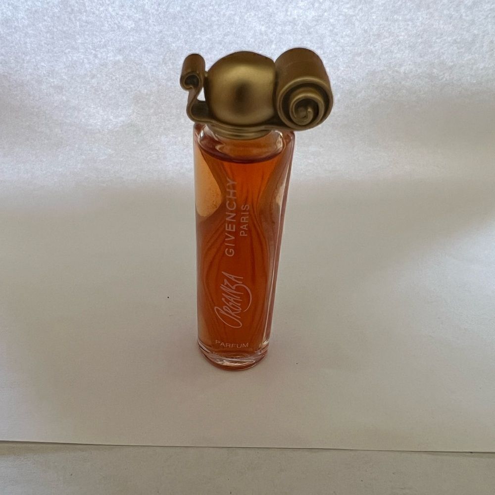 Givenchy Perfume - Picture 2 of 3
